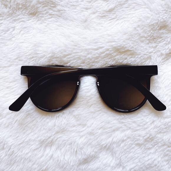 Paige Black Round Sunglasses - Picture 12 of 12